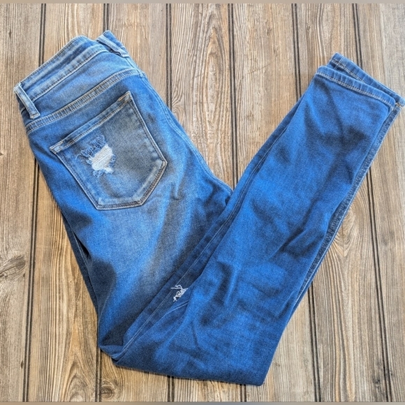 KanCan size 28 skinny jeans distressed - Picture 2 of 13